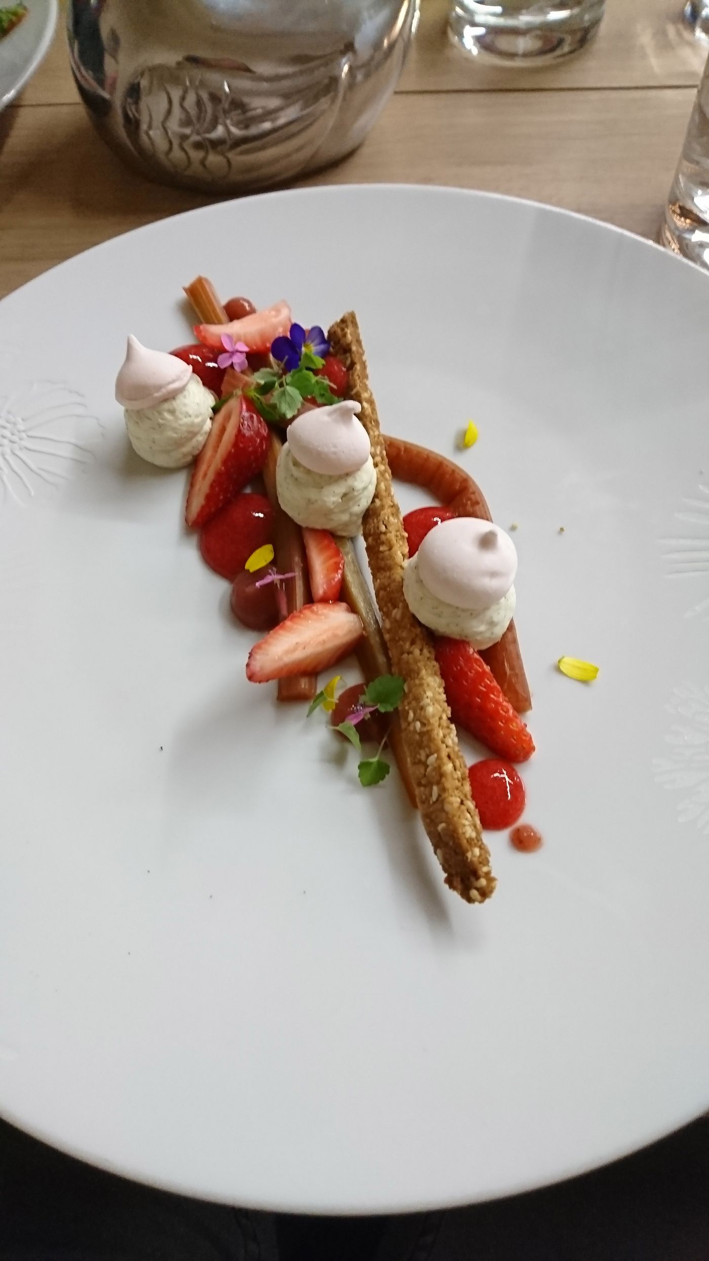 Dessert Fraises-Rhubarbe