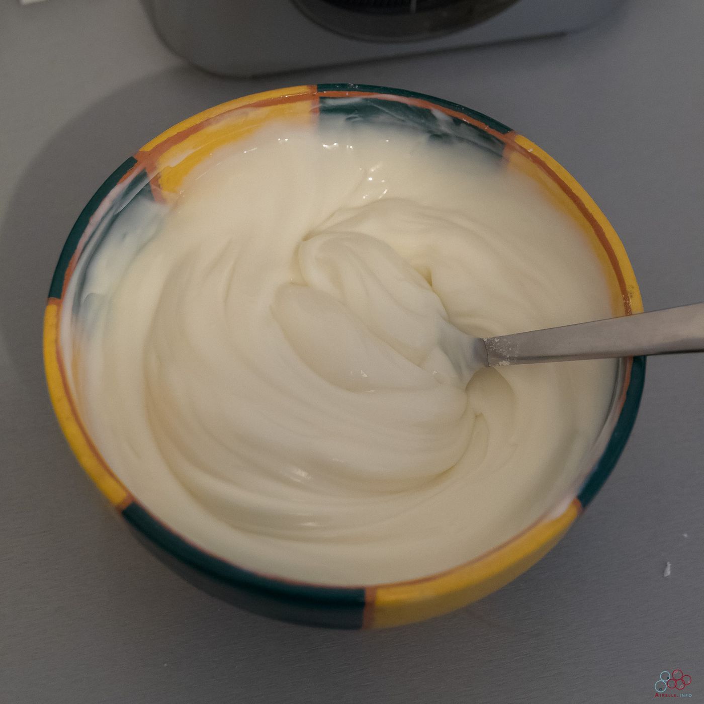 Photo of the previous bowl with the ingredients mixed.